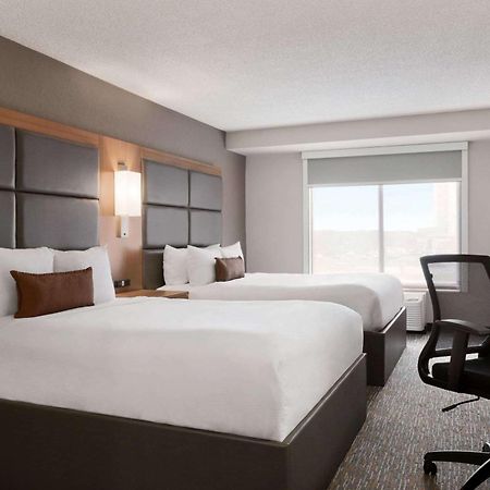 Wingate By Wyndham Cincinnati Blue Ash Exterior photo