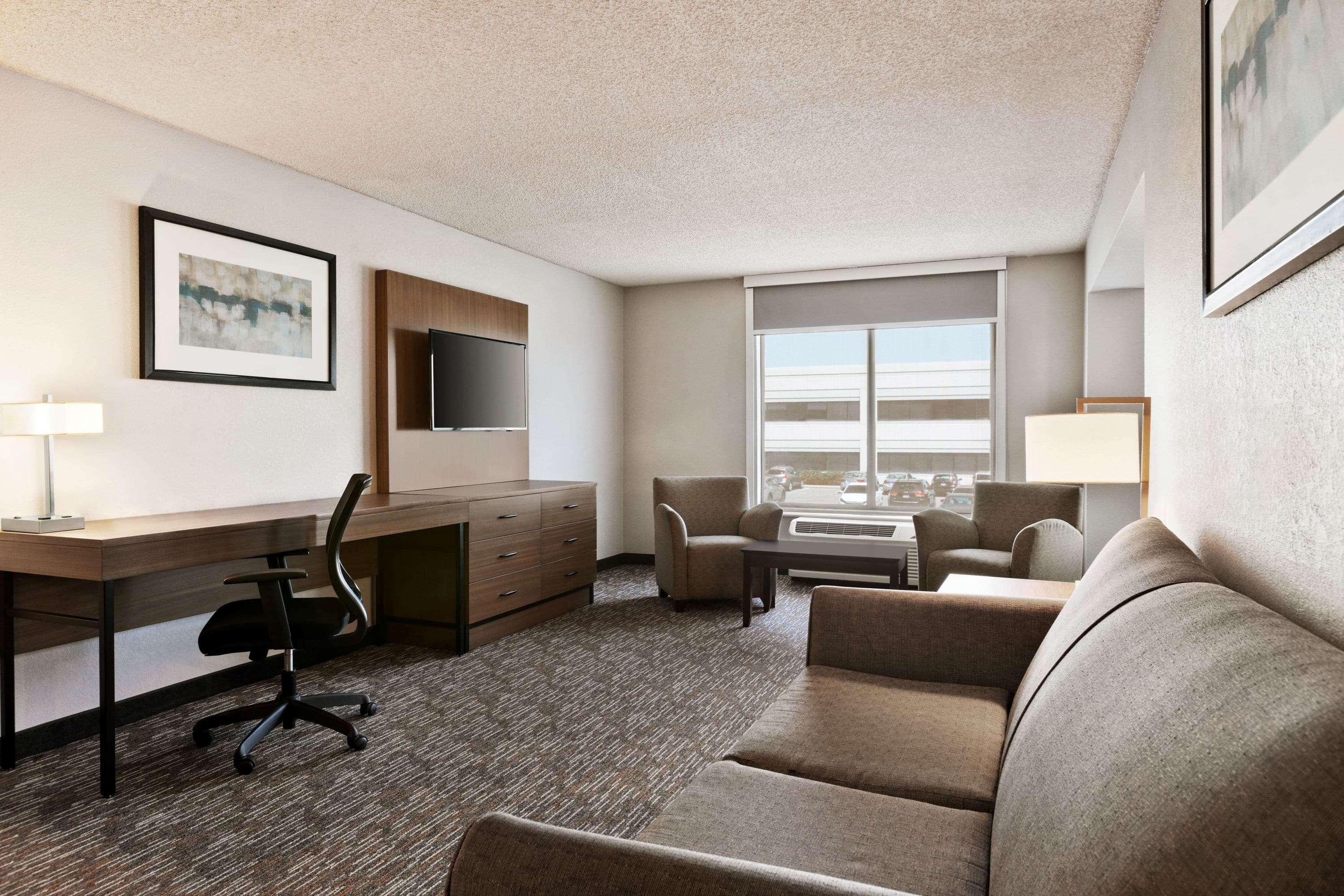 Wingate By Wyndham Cincinnati Blue Ash Exterior photo